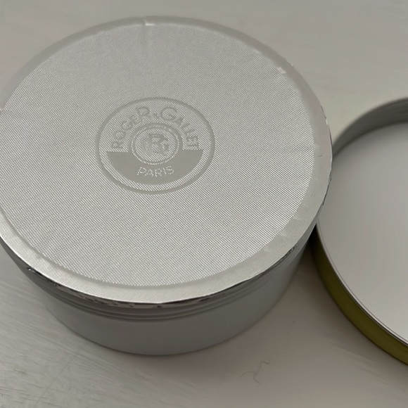 Roger & Gallet  Fleur D'Osmanthus precious revitalizing balm - Picture 4 of 4
